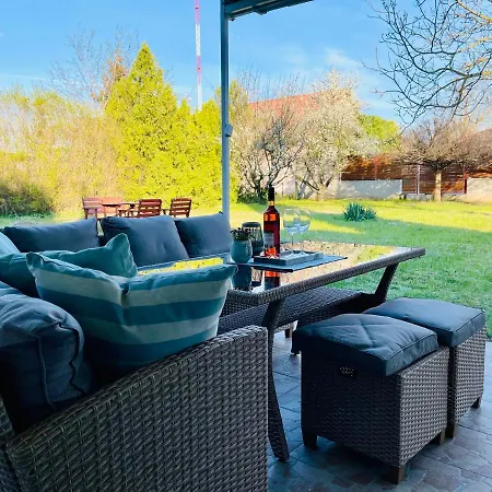 Csipkebogyó - Сasa de vacaciones Siófok