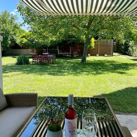 Csipkebogyó - Сasa de vacaciones